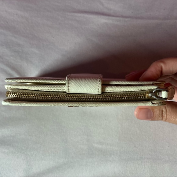 PRADA Cream Wallet Project - Picture 11 of 11